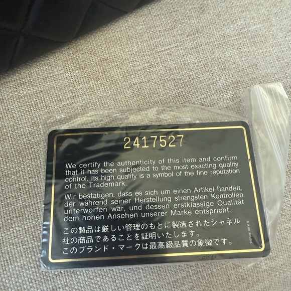 Vintage Chanel Black medium leather bag. 2 series in amazing condition. - Picture 12 of 16